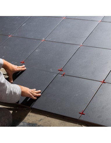 Gres porcellanato naturale SAGA 30x30 Antracite.