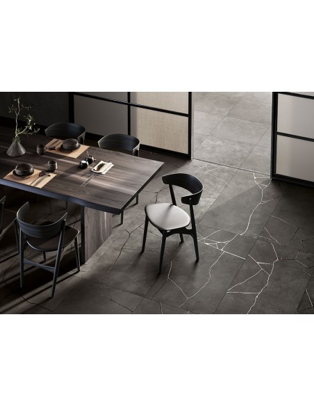 Kintsugi hibi gres porcellanato con venatura metallica