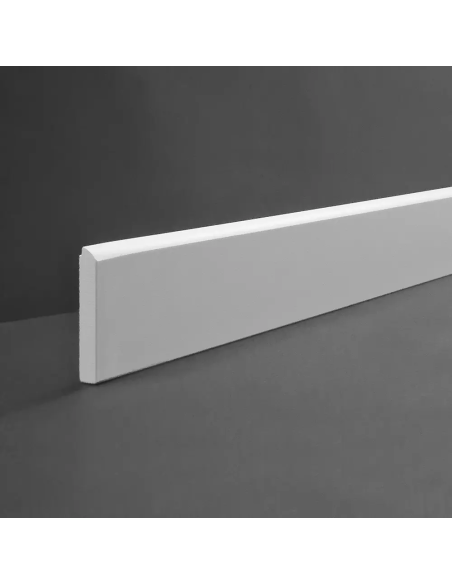 Lavorazione battiscopa si gres porcellanato