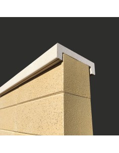 Coprimuro in cemento levigato con gocciolatoio da Metro