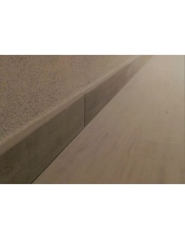 Battiscopa in gres porcellanato